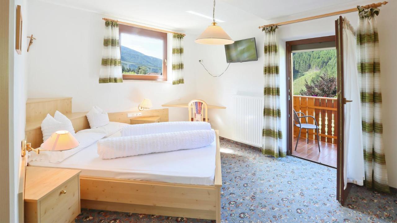 Pension Alpenhof B&B Gossensass Exteriör bild