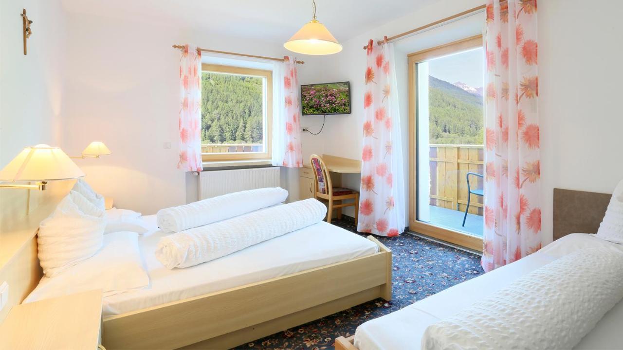 Pension Alpenhof B&B Gossensass Exteriör bild